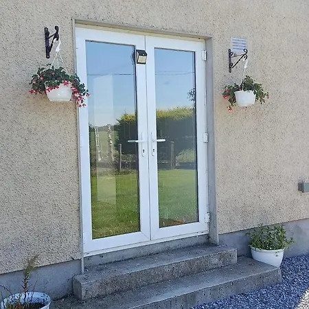 The Free Range At The Cracked Hen דירה