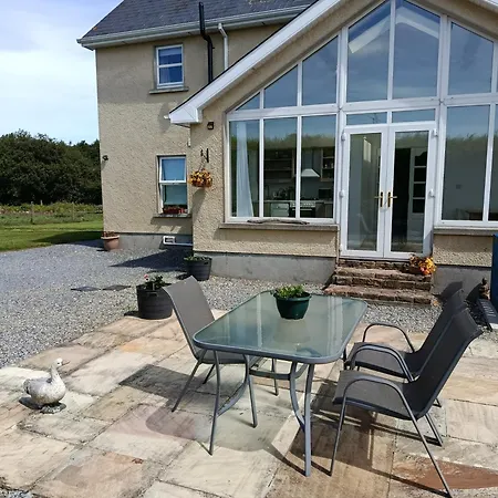 The Free Range At The Cracked Hen * Gorey