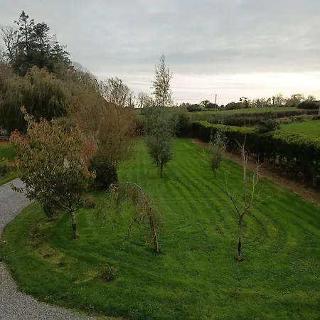 דירה The Free Range At The Cracked Hen