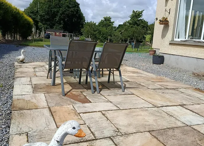 The Free Range At The Cracked Hen Appartement